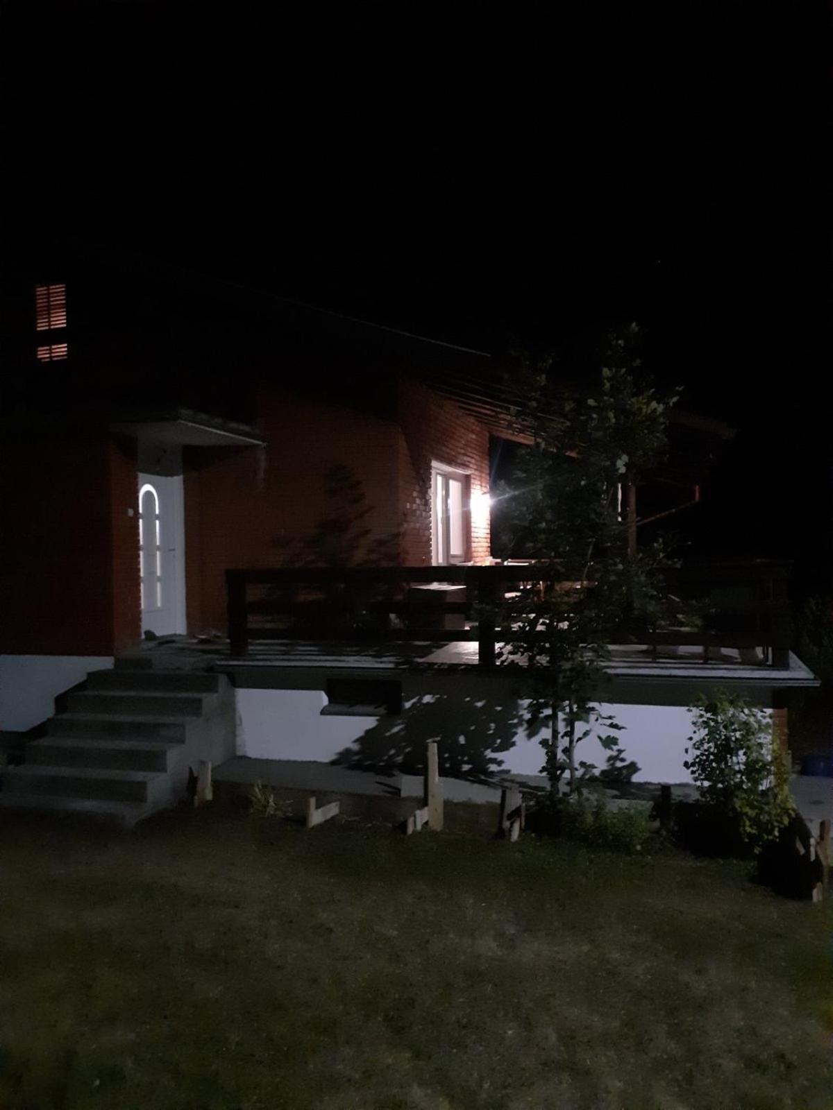 Mountain House-planinska Vikendica